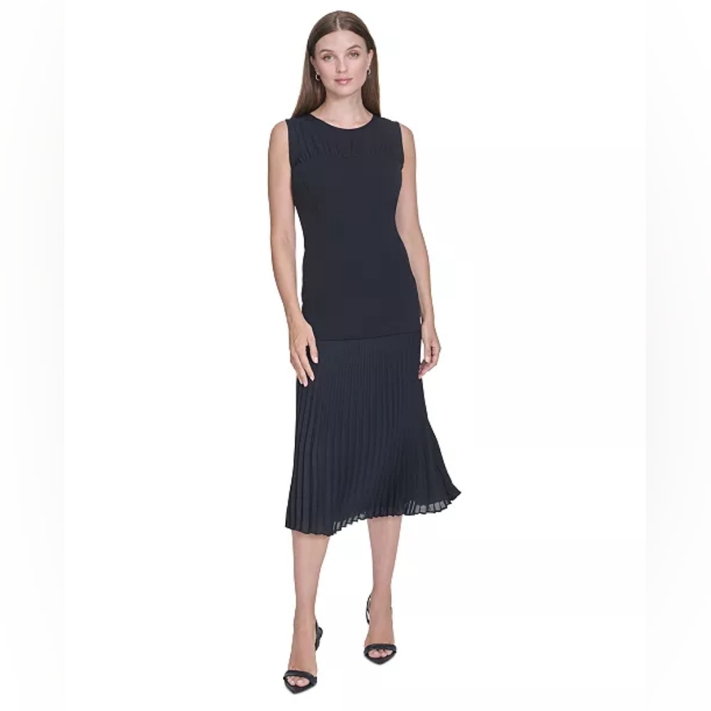 NWT - Halston Pleated Fit & Flair Black Sleeveless Midi Dress - Size 16